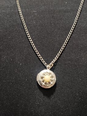 Vintage Sarah Coventry "Dream Boat" Locket Necklace Silver Tone Faux Pearl
